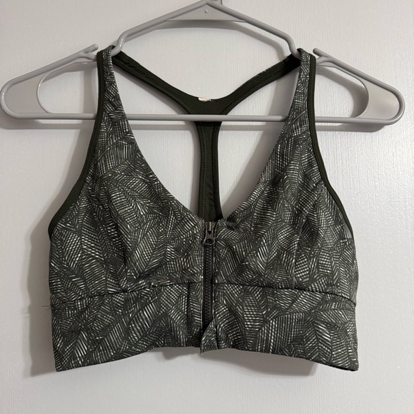 lululemon athletica Other - Lululemon Cool To Street Sports Bra Size 6
